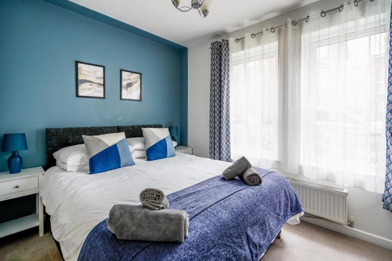 The Augustine - Modern Two Bed Ground Floor Apartment With Parking 캔터베리 외부 사진