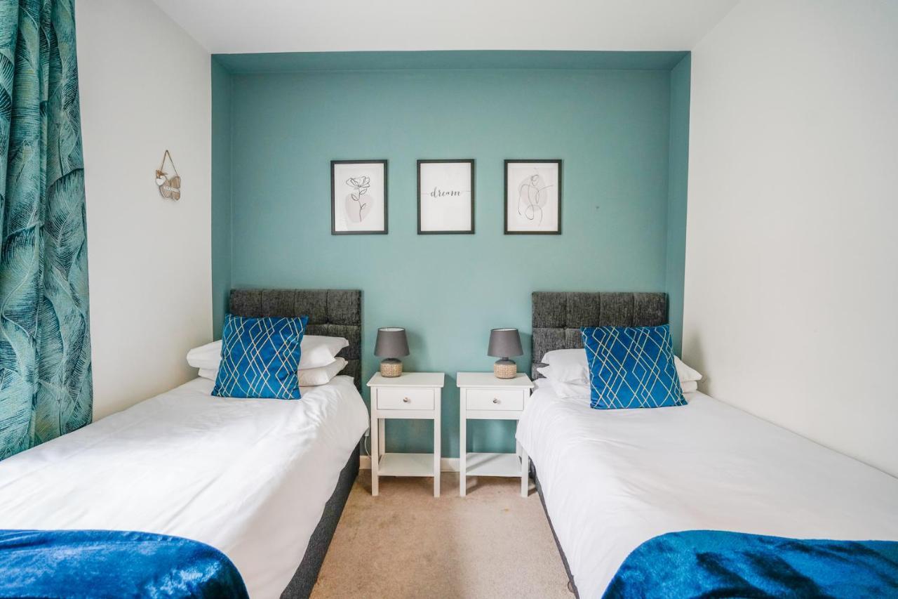 The Augustine - Modern Two Bed Ground Floor Apartment With Parking 캔터베리 외부 사진